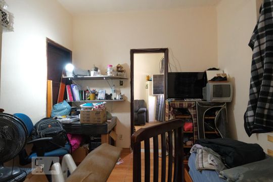 Quarto 1 de casa à venda com 3 quartos, 50m² em Benfica, Rio de Janeiro