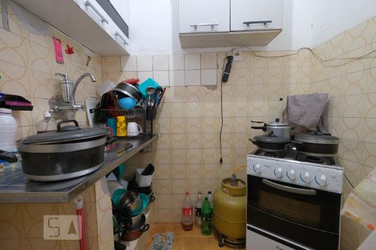 Cozinha de casa à venda com 3 quartos, 50m² em Benfica, Rio de Janeiro