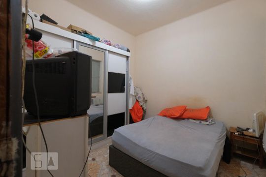 Quarto 2 de casa à venda com 3 quartos, 50m² em Benfica, Rio de Janeiro
