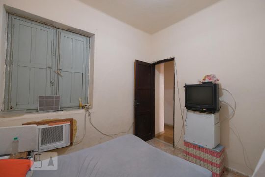 Quarto 2 de casa à venda com 3 quartos, 50m² em Benfica, Rio de Janeiro