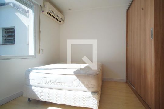 Suíte de apartamento à venda com 1 quarto, 41m² em São João, Porto Alegre