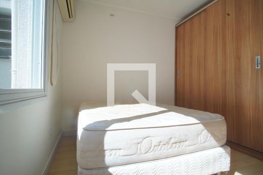 Suíte de apartamento à venda com 1 quarto, 41m² em São João, Porto Alegre