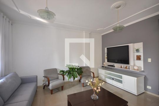 Casa para alugar com 3 quartos, 330m² em Praça Seca, Rio de Janeiro