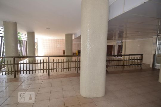Área comum de apartamento para alugar com 2 quartos, 70m² em Copacabana, Rio de Janeiro