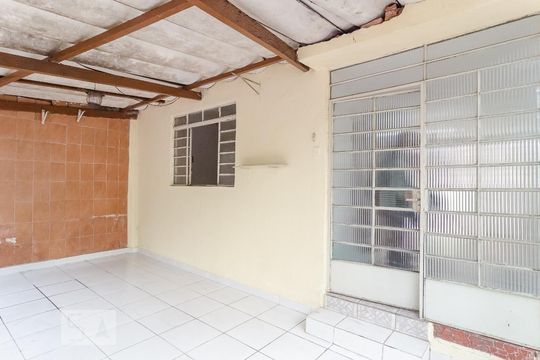 Garagem de casa para alugar com 2 quartos, 120m² em São Judas, São Paulo