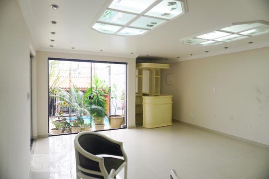 Casa 1 - Sala de casa à venda com 5 quartos, 300m² em Burgo Paulista, São Paulo