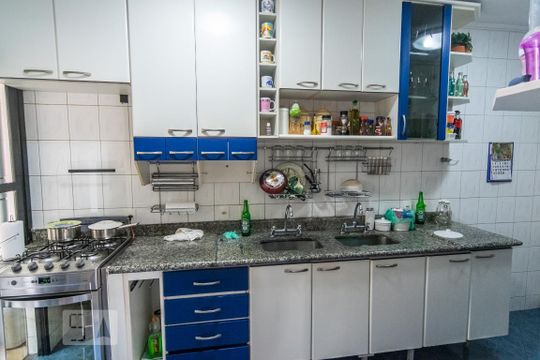 Cozinha de apartamento à venda com 3 quartos, 114m² em Vila Regente Feijó, São Paulo