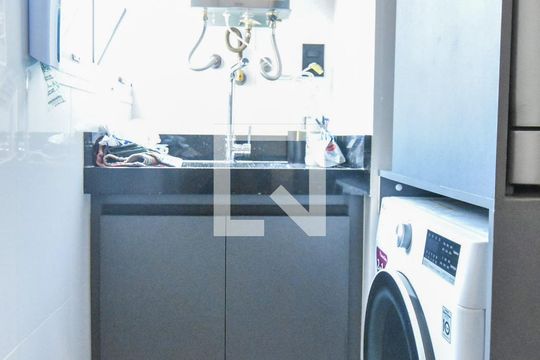 Lavanderia  de apartamento à venda com 2 quartos, 75m² em Brooklin Paulista, São Paulo