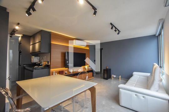 Apartamento à venda com 2 quartos, 75m² em Brooklin Paulista, São Paulo