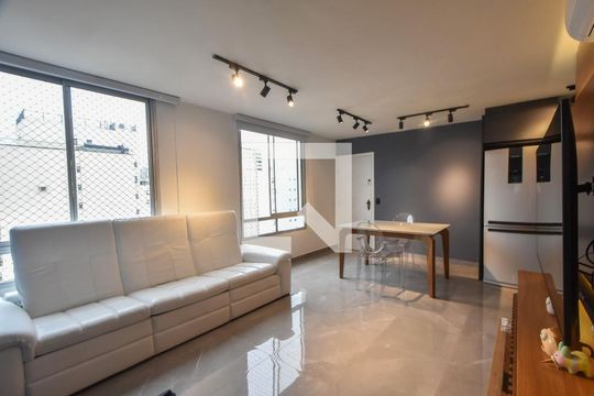 Sala de apartamento à venda com 2 quartos, 75m² em Brooklin Paulista, São Paulo