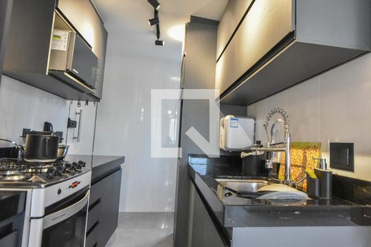 Cozinha de apartamento à venda com 2 quartos, 75m² em Brooklin Paulista, São Paulo