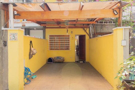 Fachada de casa à venda com 2 quartos, 100m² em Vila Olímpia, São Paulo