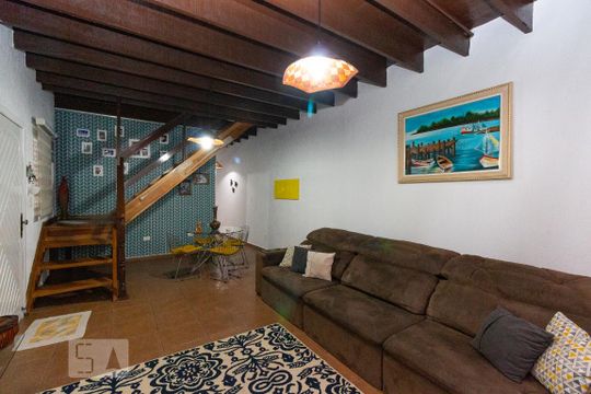 Casa à venda com 3 quartos, 249m² em Vila Dalila, São Paulo