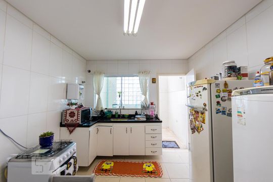 Cozinha de casa para alugar com 3 quartos, 190m² em Vila Mafra, São Paulo