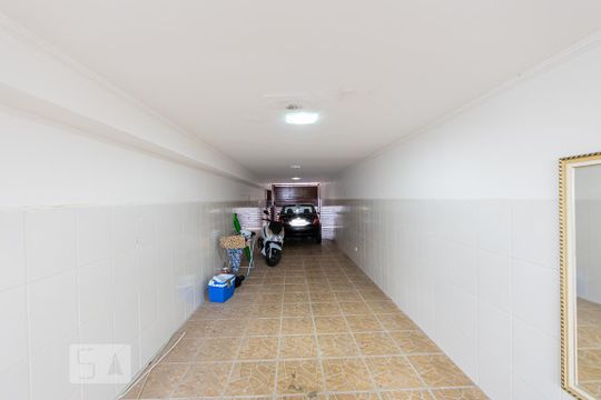 Garagem de casa para alugar com 3 quartos, 190m² em Vila Mafra, São Paulo