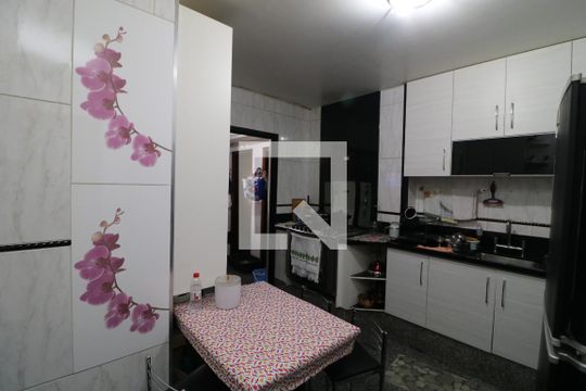 Cozinha de apartamento à venda com 3 quartos, 110m² em Vila Santa Clara, São Paulo