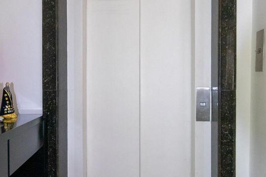 Elevador de apartamento à venda com 4 quartos, 200m² em Eldorado, Contagem