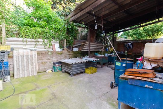 Pátio fundos de casa à venda com 3 quartos, 175m² em Rondônia, Novo Hamburgo