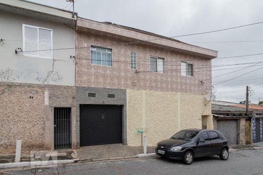 Fachada de casa para alugar com 3 quartos, 200m² em Americanópolis, São Paulo
