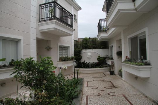 Hall de casa à venda com 3 quartos, 250m² em Jardim Avelino, São Paulo