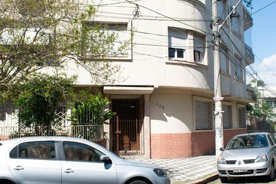 Fachada de apartamento à venda com 3 quartos, 127m² em Santana, Porto Alegre
