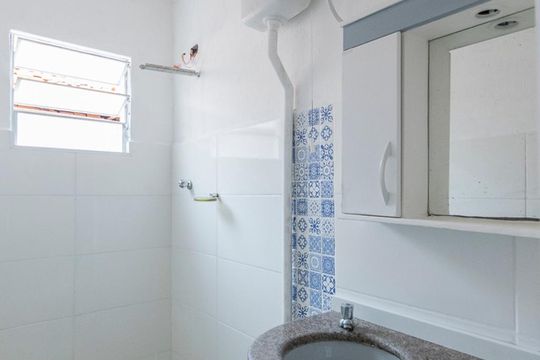 Banheiro de casa para alugar com 2 quartos, 60m² em Vila Bela Vista, Santo André
