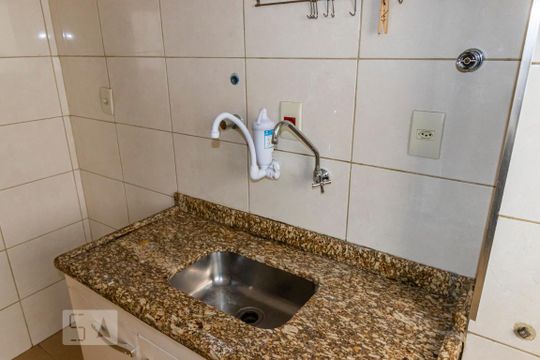 Cozinha de apartamento à venda com 2 quartos, 60m² em Vila Mariana, São Paulo