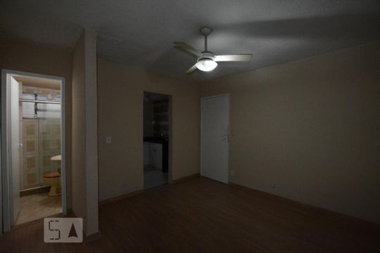 Sala de apartamento à venda com 2 quartos, 55m² em Irajá, Rio de Janeiro