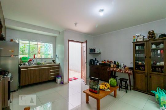 Cozinha  de casa à venda com 3 quartos, 200m² em Vila Brasilio Machado, São Paulo