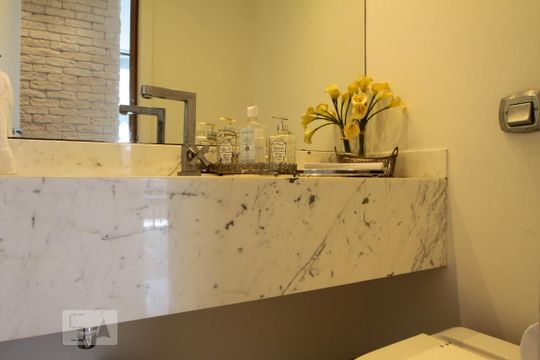 Lavabo de apartamento à venda com 4 quartos, 324m² em Lagoa, Rio de Janeiro