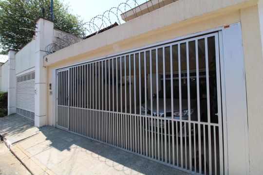 Fachada de casa à venda com 3 quartos, 169m² em Brooklin Paulista, São Paulo
