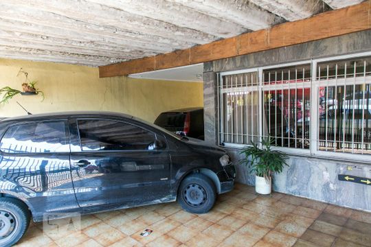 Garagem de casa à venda com 4 quartos, 350m² em Vila Gustavo, São Paulo