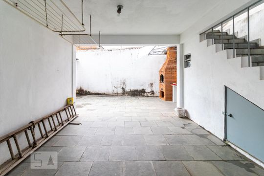 Quintal de casa à venda com 4 quartos, 287m² em Vila São Paulo, São Paulo
