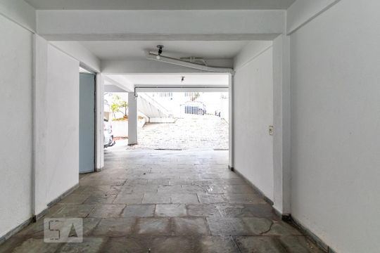 Garagem de casa à venda com 4 quartos, 287m² em Vila São Paulo, São Paulo