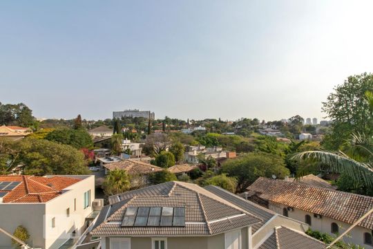 Vista da Suíte 1 de casa à venda com 4 quartos, 750m² em Jardim Leonor, São Paulo