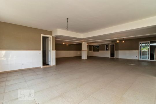 Garagem de casa à venda com 4 quartos, 750m² em Jardim Leonor, São Paulo
