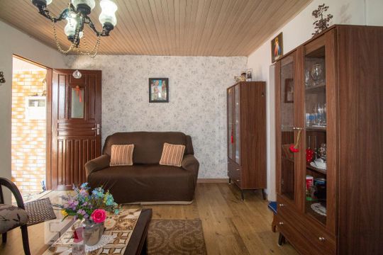 Sala de casa à venda com 1 quarto, 60m² em Jardim Carvalho, Porto Alegre