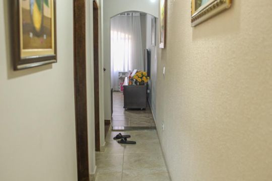 Corredor de casa à venda com 3 quartos, 221m² em Osvaldo Cruz, São Caetano do Sul