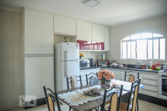Cozinha de casa à venda com 3 quartos, 221m² em Osvaldo Cruz, São Caetano do Sul