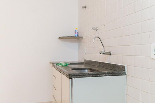 Cozinha de apartamento para alugar com 1 quarto, 42m² em Mirandópolis, São Paulo