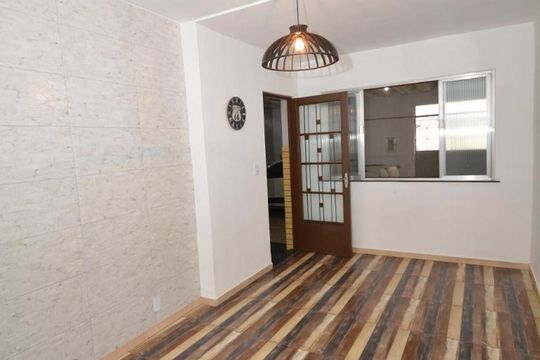 Sala de Estar de casa à venda com 3 quartos, 300m² em Irajá, Rio de Janeiro