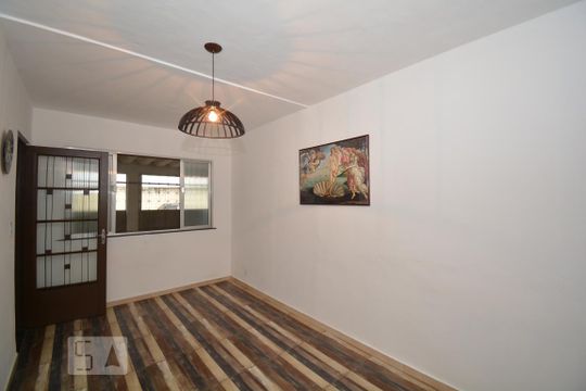 Casa à venda com 3 quartos, 300m² em Irajá, Rio de Janeiro