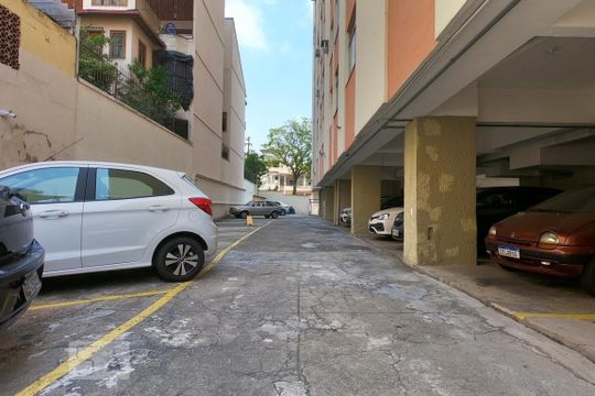Garagem de apartamento à venda com 3 quartos, 75m² em Todos Os Santos, Rio de Janeiro