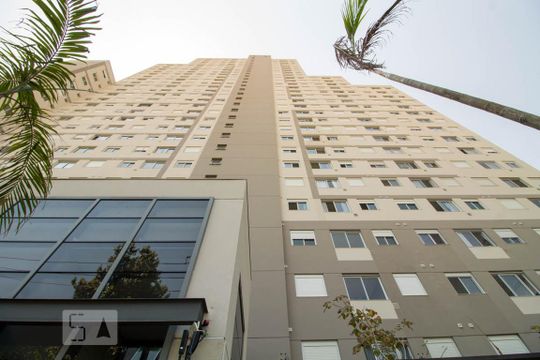 Fachada de apartamento para alugar com 1 quarto, 35m² em Cambuci, São Paulo