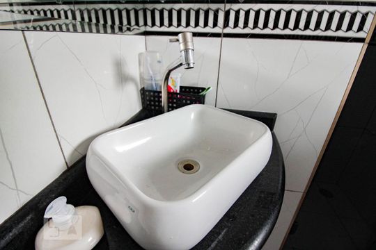 Banheiro de casa de condomínio à venda com 3 quartos, 85m² em Vila Nova Cachoeirinha, São Paulo
