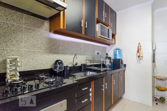 Cozinha de apartamento à venda com 2 quartos, 65m² em Vila Mascote, São Paulo