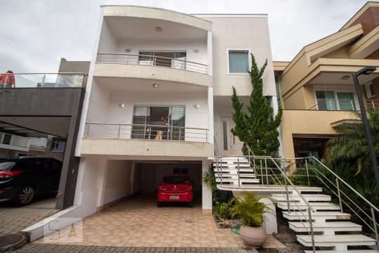 Fachada de casa de condomínio à venda com 3 quartos, 240m² em Jardim Leopoldina, Porto Alegre