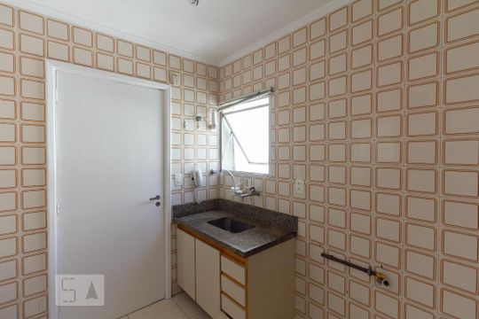 Cozinha de apartamento para alugar com 1 quarto, 50m² em Vila Nova Conceição, São Paulo