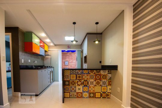 Cozinha de casa de condomínio para alugar com 3 quartos, 140m² em Santo Antônio de Lisboa, Florianópolis