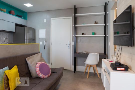 Sala de kitnet/studio para alugar com 1 quarto, 35m² em Água Branca, São Paulo